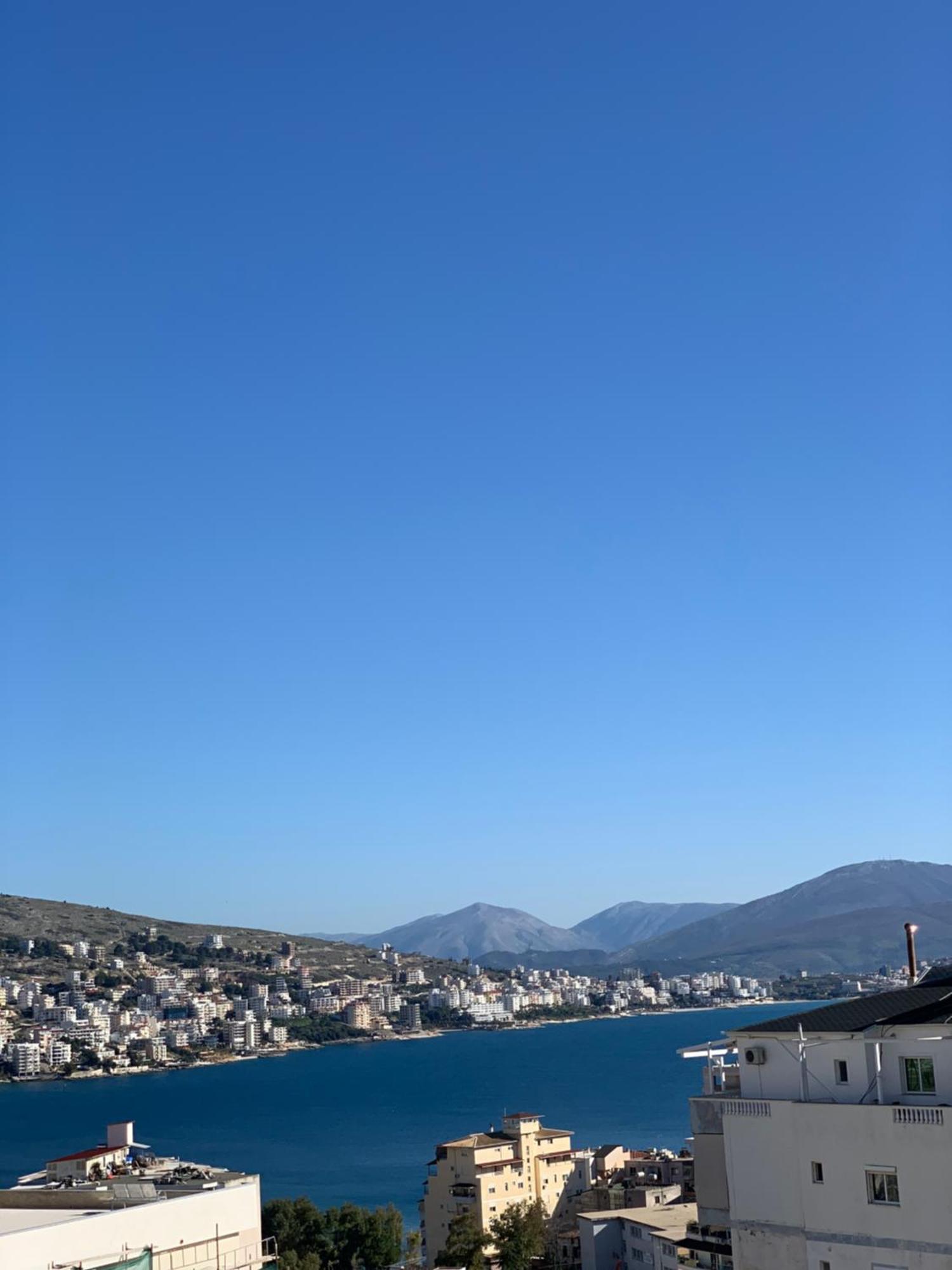 Guest - Sea Breeze Apartments Саранде Екстериор снимка