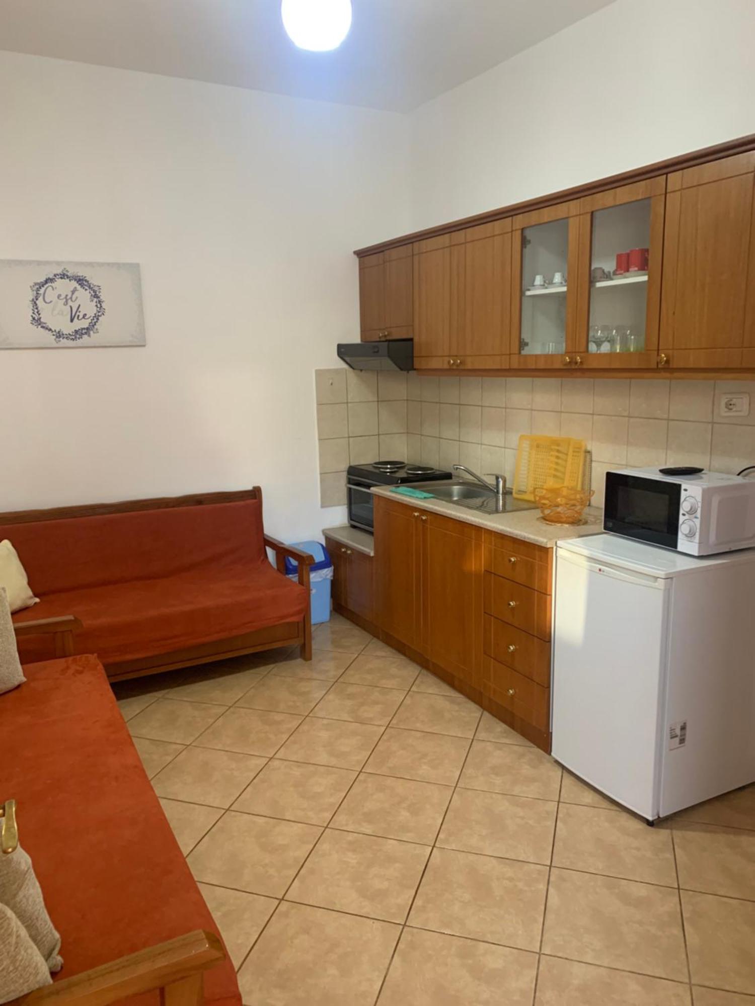 Guest - Sea Breeze Apartments Саранде Екстериор снимка