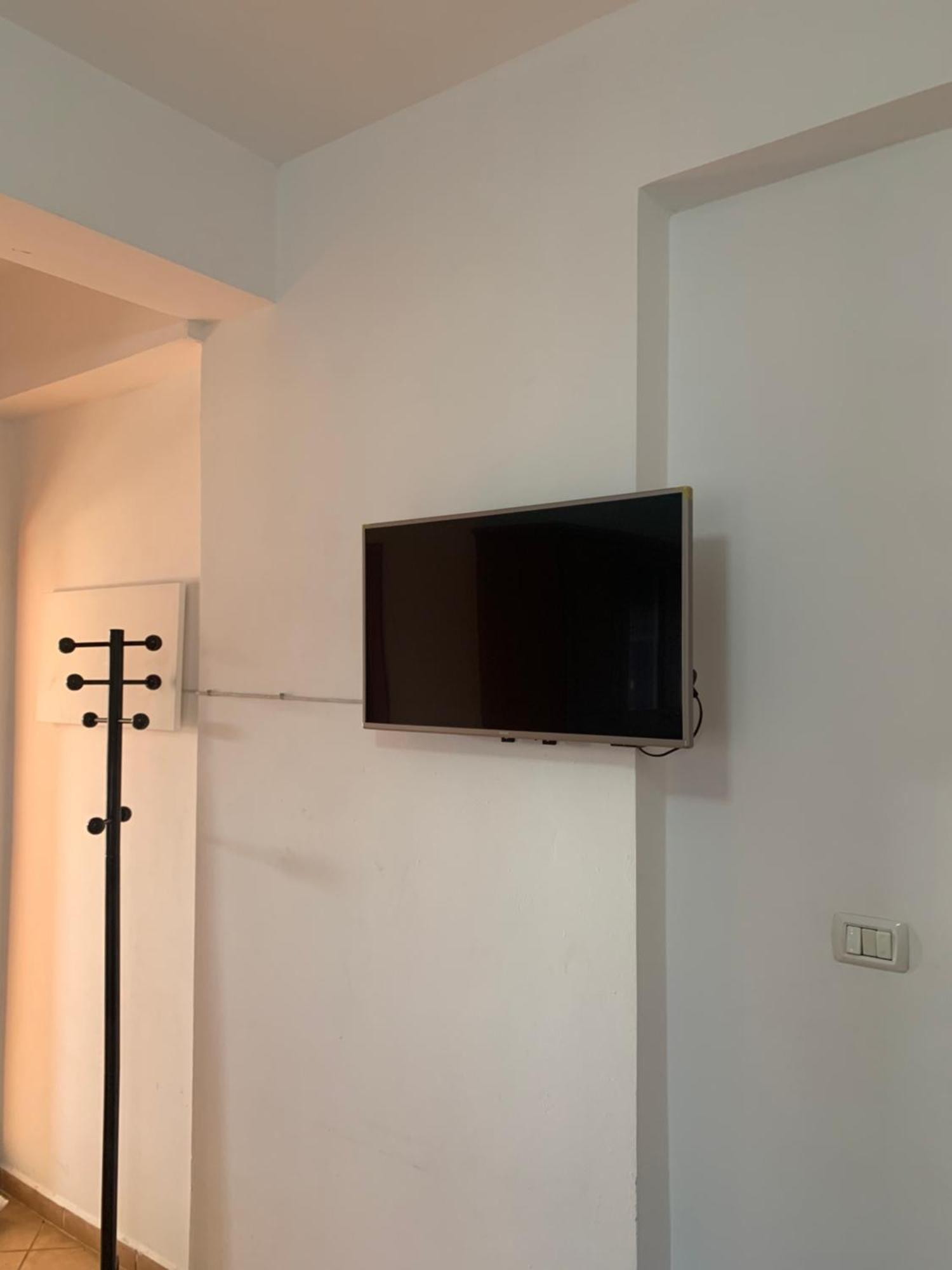 Guest - Sea Breeze Apartments Саранде Екстериор снимка