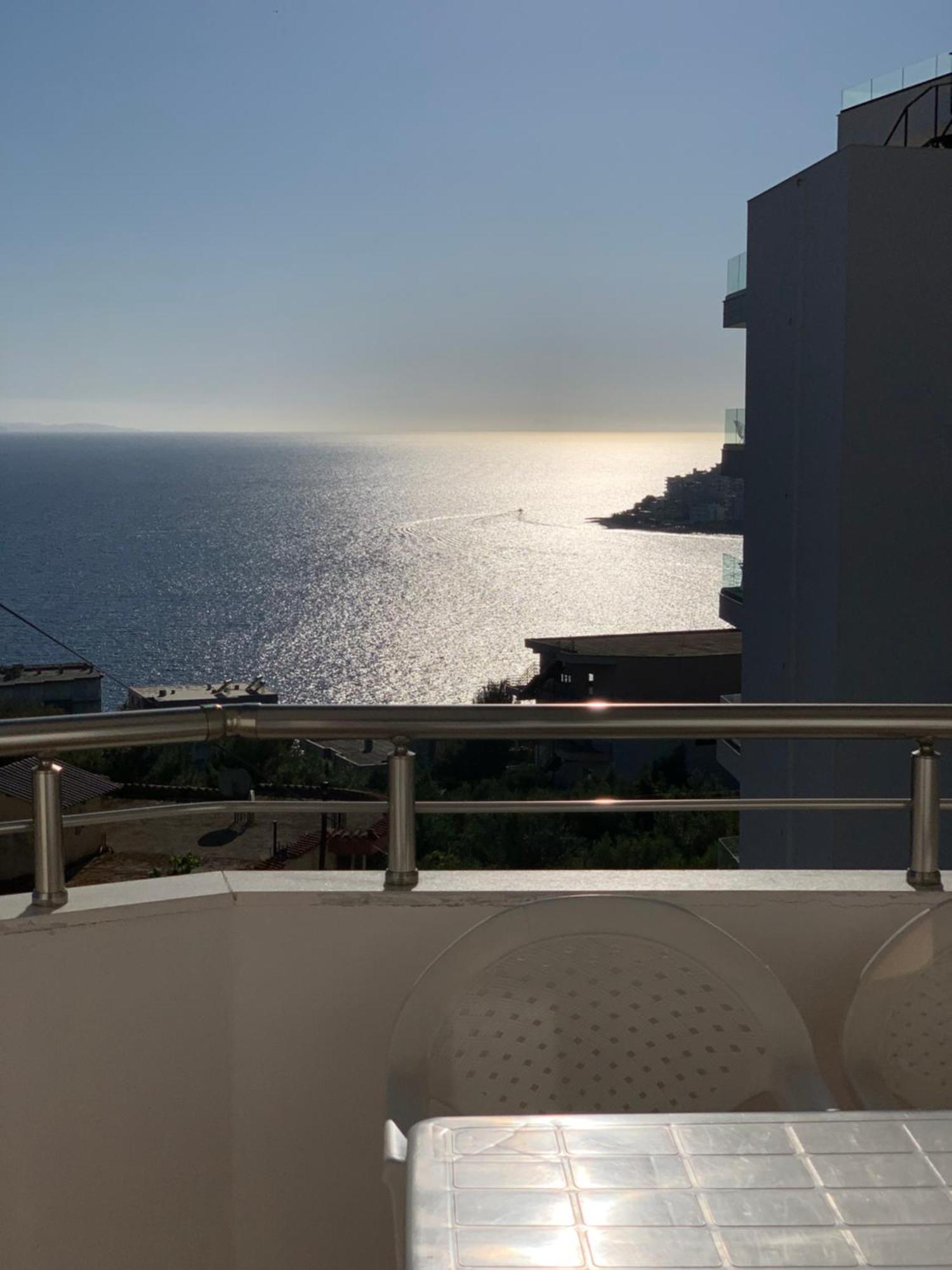 Guest - Sea Breeze Apartments Саранде Екстериор снимка