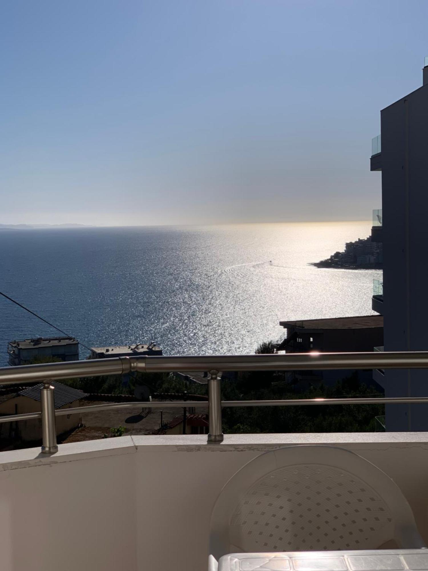 Guest - Sea Breeze Apartments Саранде Екстериор снимка